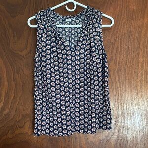 Gap women’s size medium tank top